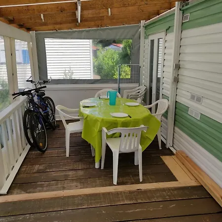 Mobil 4 Couchages Campingplads *